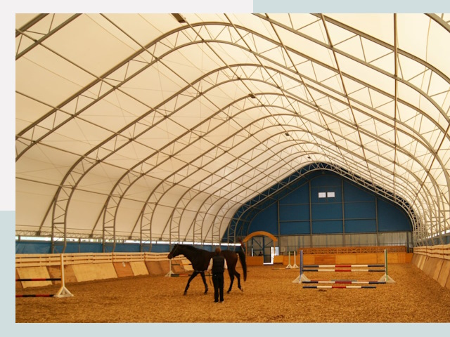 Строительство конных манежей в Горном-Алтайске